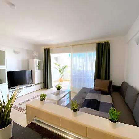In Oasis Del Sur Mit Beheiztem Gemeinsamem Pool By Interhome *