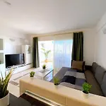 In Oasis Del Sur Mit Beheiztem Gemeinsamem Pool By Interhome *