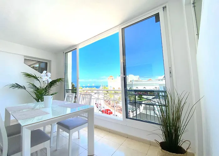 Apartment In Oasis Del Sur Mit Beheiztem Gemeinsamem Pool By Interhome San Miguel de Abona